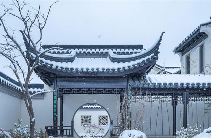 西安揽月府-仿古建筑改造铝窗花工程